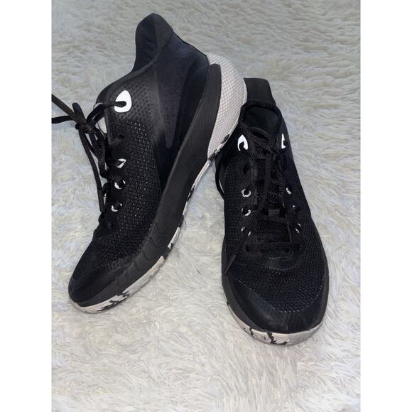 Under Armour women's sz. 8.5 high top basketball sneakers. Great pair & conditio - Picture 4 of 11